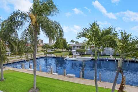 Yacht Club Dr, North Palm Beach, FL 33408