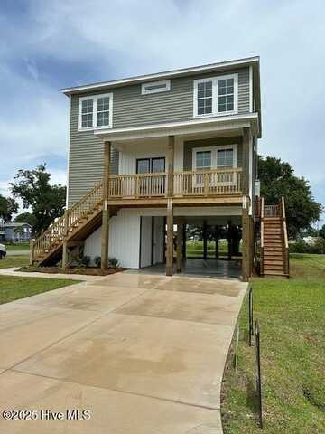 108 Flippers Cove Drive, Cedar Point, NC 28584