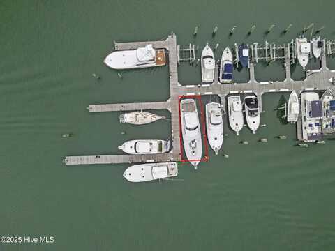 100 Olde Town Yacht Club Drive, Beaufort, NC 28516