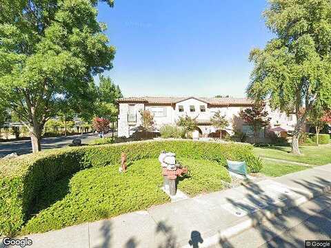 Stonegate Cir, Cloverdale, CA 95425