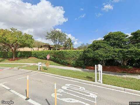 E Clairmont Cir, Tamarac, FL 33321