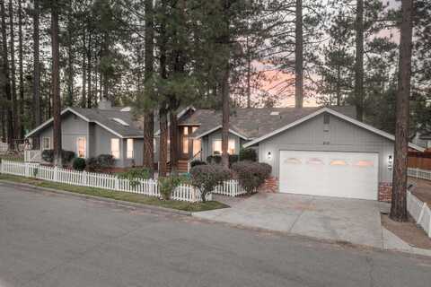 210 Pinecrest Drive, Big Bear Lake, CA 92315