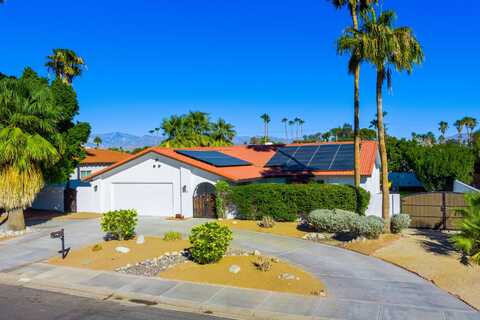 2750 E Vincentia Road, Palm Springs, CA 92262