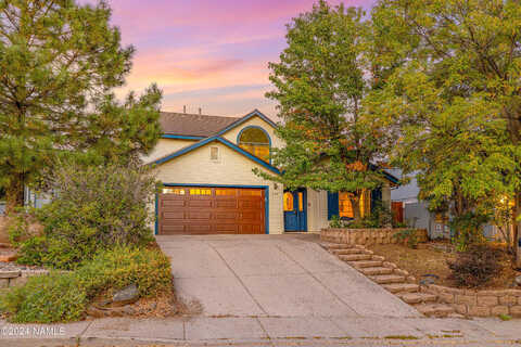 N Pine Cliff, Flagstaff, AZ 86001