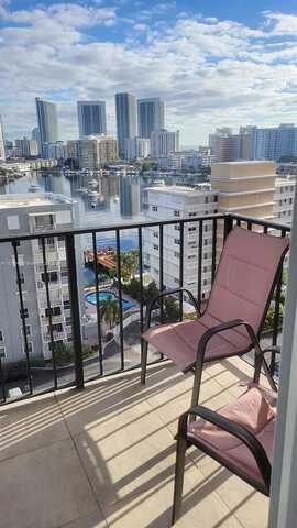 Golden Isles Dr #11F, Hallandale Beach, FL 33009