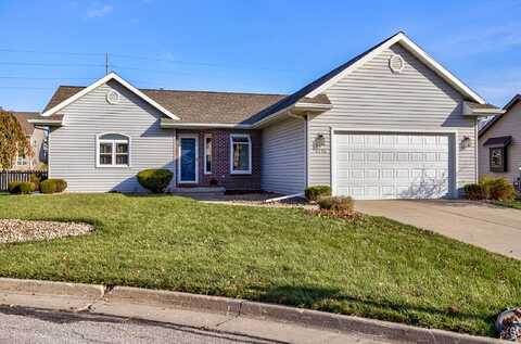 2712 Northridge Circle, Ames, IA 50014