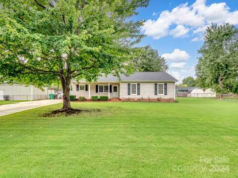 12005 Charing Grove Lane, Charlotte, NC 28273