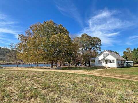 2124 River Road, Hot Springs, NC 28743