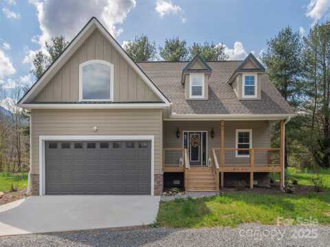 85 Sophie Road, Maggie Valley, NC 28751
