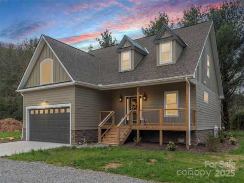 85 Sophie Road, Maggie Valley, NC 28751