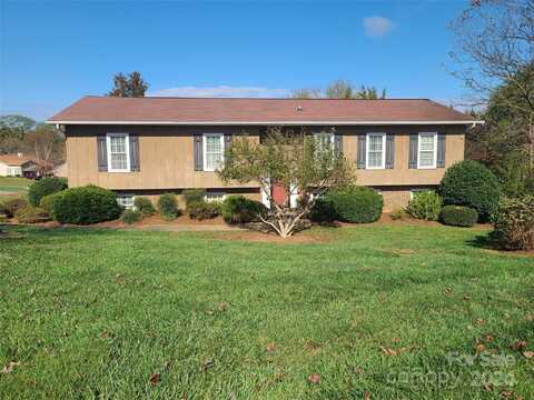 3626 10th Street Drive NE, Hickory, NC 28601