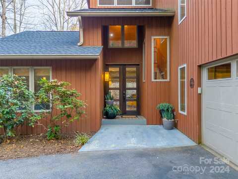 189 Berry Hill Drive, Sylva, NC 28779