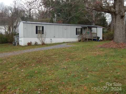 10 Counsel Place, Waynesville, NC 28786