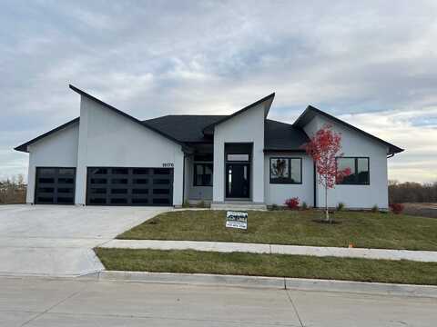 18176 Alderleaf Drive, Clive, IA 50325