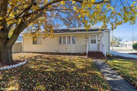 1260 E 23rd Street, Des Moines, IA 50317