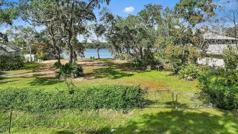 448 Holly Point Road, Freeport, FL 32439