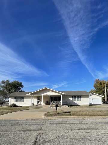 422 S 8th, Enid, OK 73701