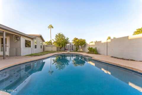 2221 E FRYE Road, Chandler, AZ 85225