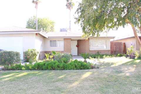 4713 Pinecastle Avenue, Bakersfield, CA 93313