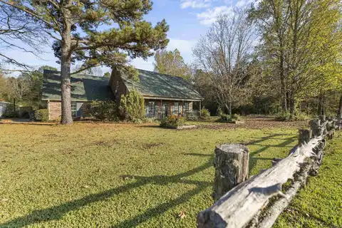 172 Richard Lauen Rd, Searcy, AR 72143