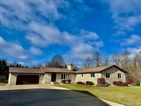 N16907 EUSTIS ROAD, BARK RIVER, MI 49807