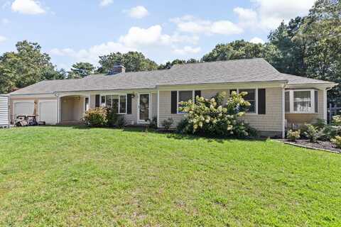 66 Roosevelt Road, Cotuit, MA 02635