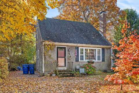 16 13th Avenue, Wareham, MA 02571