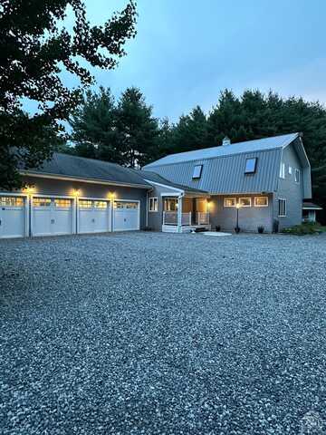 186 Richmond Road, Valatie, NY 12184