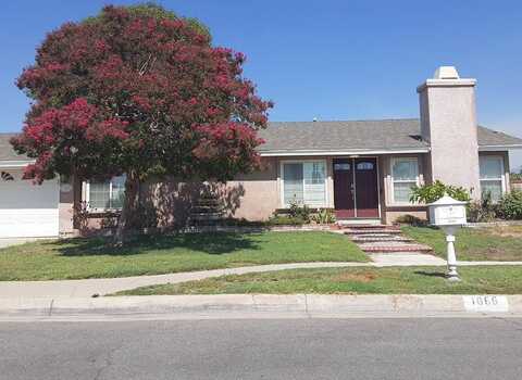 W Buxton Dr, Rialto, CA 92377