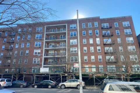 144 -30 Sanford Ave 3E, Flushing, NY 11355