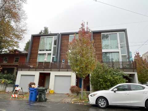 Se Ankeny St, Portland, OR 97214