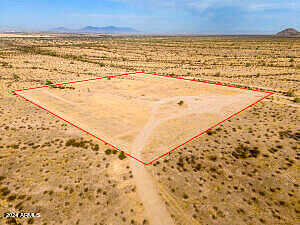 W Arrowhead Road 18, Casa Grande, AZ 85193