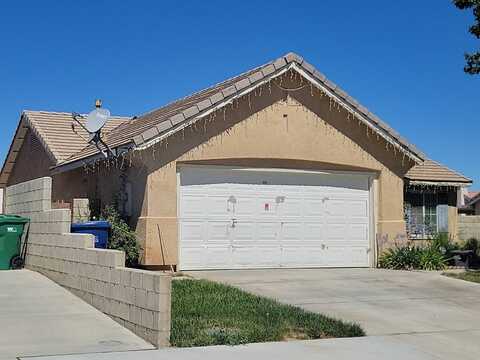 Holmestead Street, Lancaster, CA 93535
