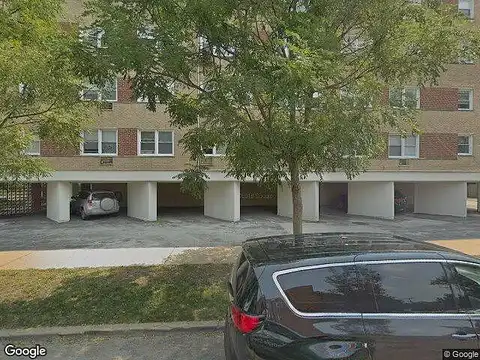 Sherman Ave, Unit 202, Evanston, IL 60202