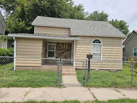 East Cofield Street, Aurora, MO 65605