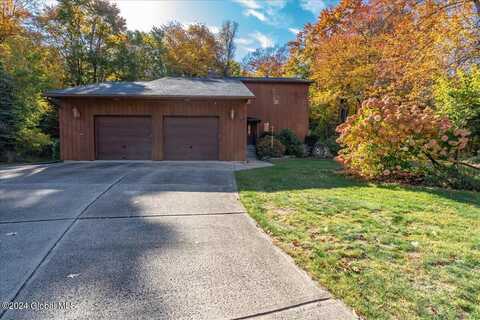 24 Christina Drive, Guilderland, NY 12303