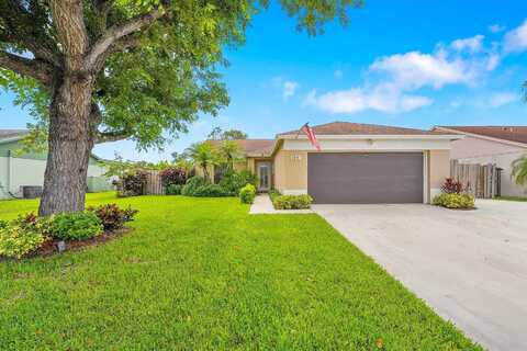 Thornbank, ROYAL PALM BEACH, FL 33411