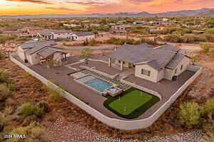 Davis, SCOTTSDALE, AZ 85266