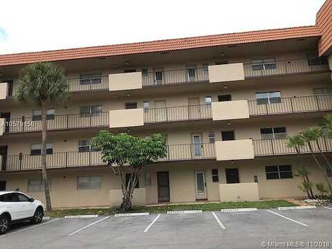 Falls Circle, LAUDERHILL, FL 33319