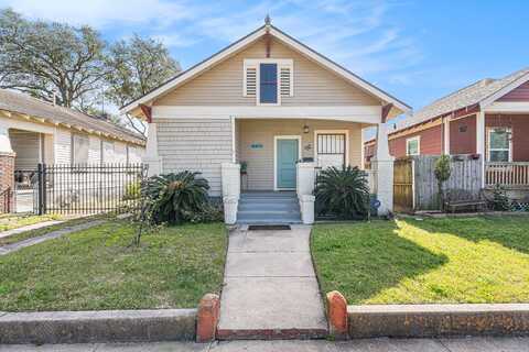 Avenue Q 1/2, GALVESTON, TX 77550