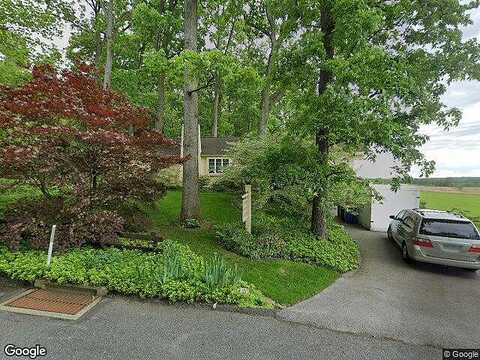 Oak Knoll, YORK, PA 17403