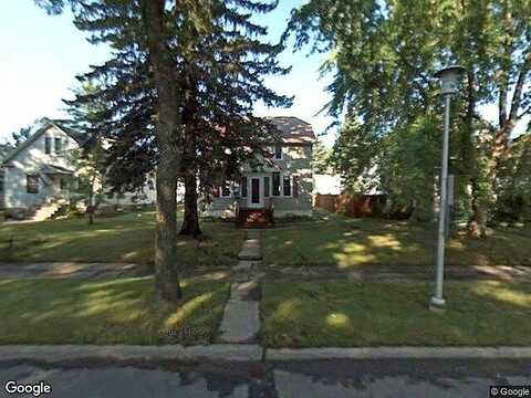 6Th, HIBBING, MN 55746