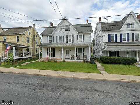 Main, SLATINGTON, PA 18080