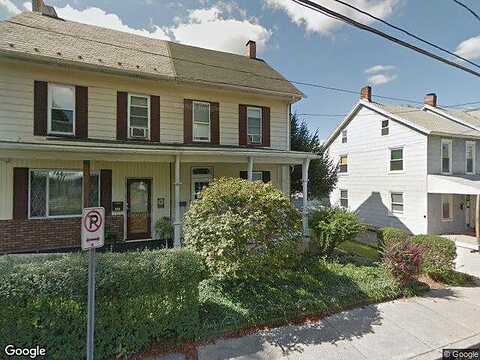 1St, SLATINGTON, PA 18080