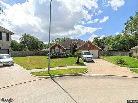 Triple Glen, FRESNO, TX 77545