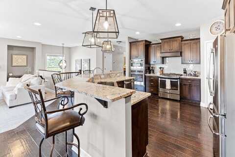 Black Oaks, MINNEAPOLIS, MN 55446
