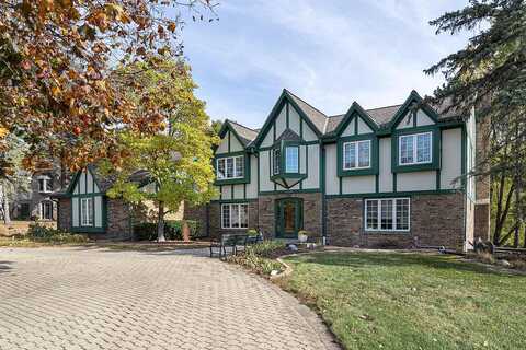 Barrington Woods, BROOKFIELD, WI 53045