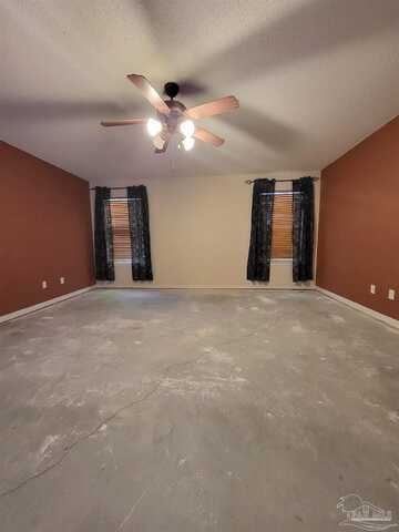 Massena, PENSACOLA, FL 32526
