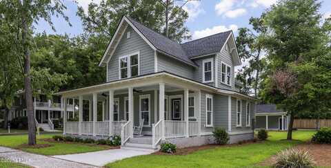 39 Wrights Point Circle, Beaufort, SC 29902