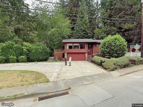 10Th, COOS BAY, OR 97420